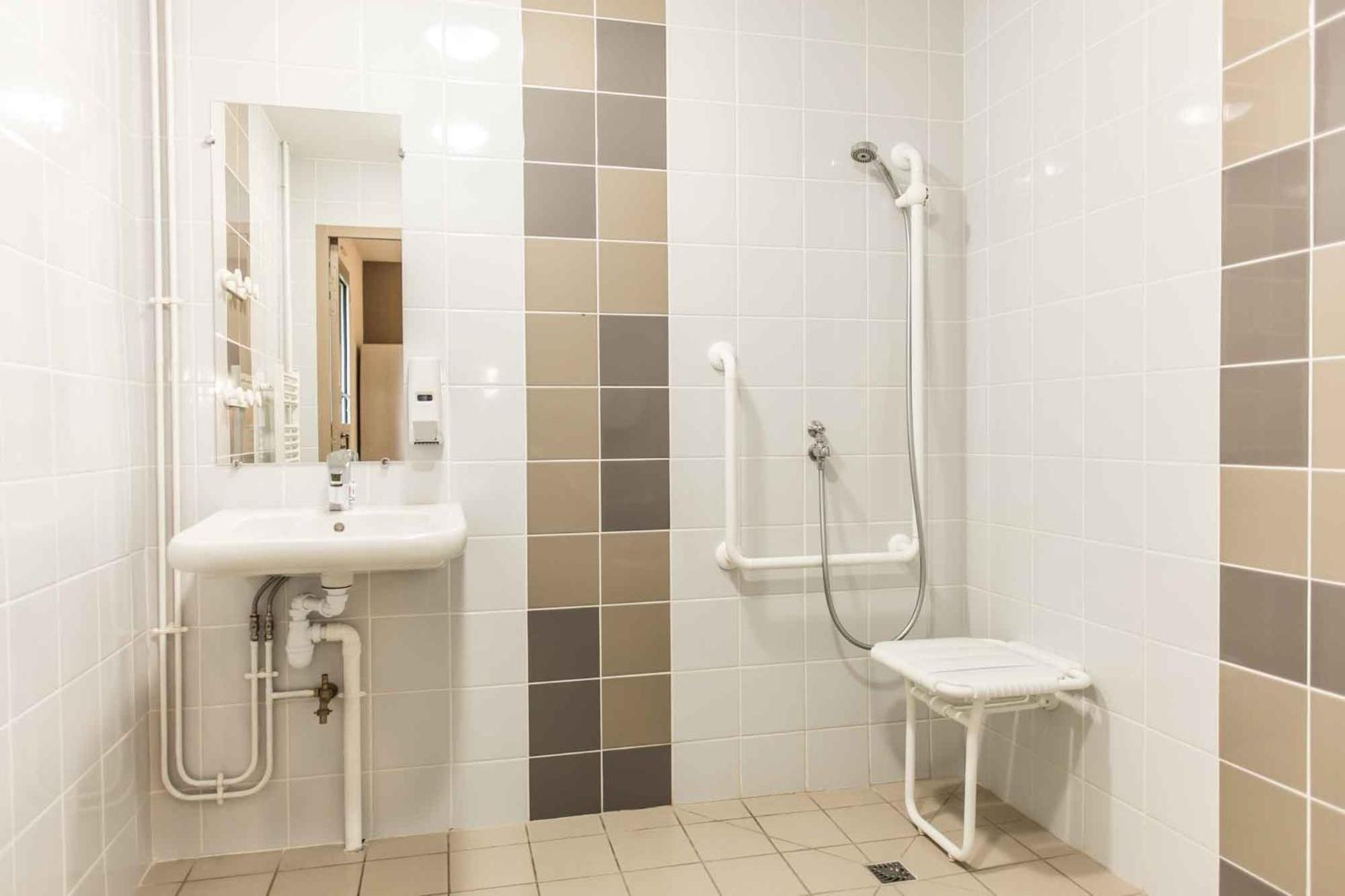 Centre International De Sejour Hostel Laval  Kültér fotó